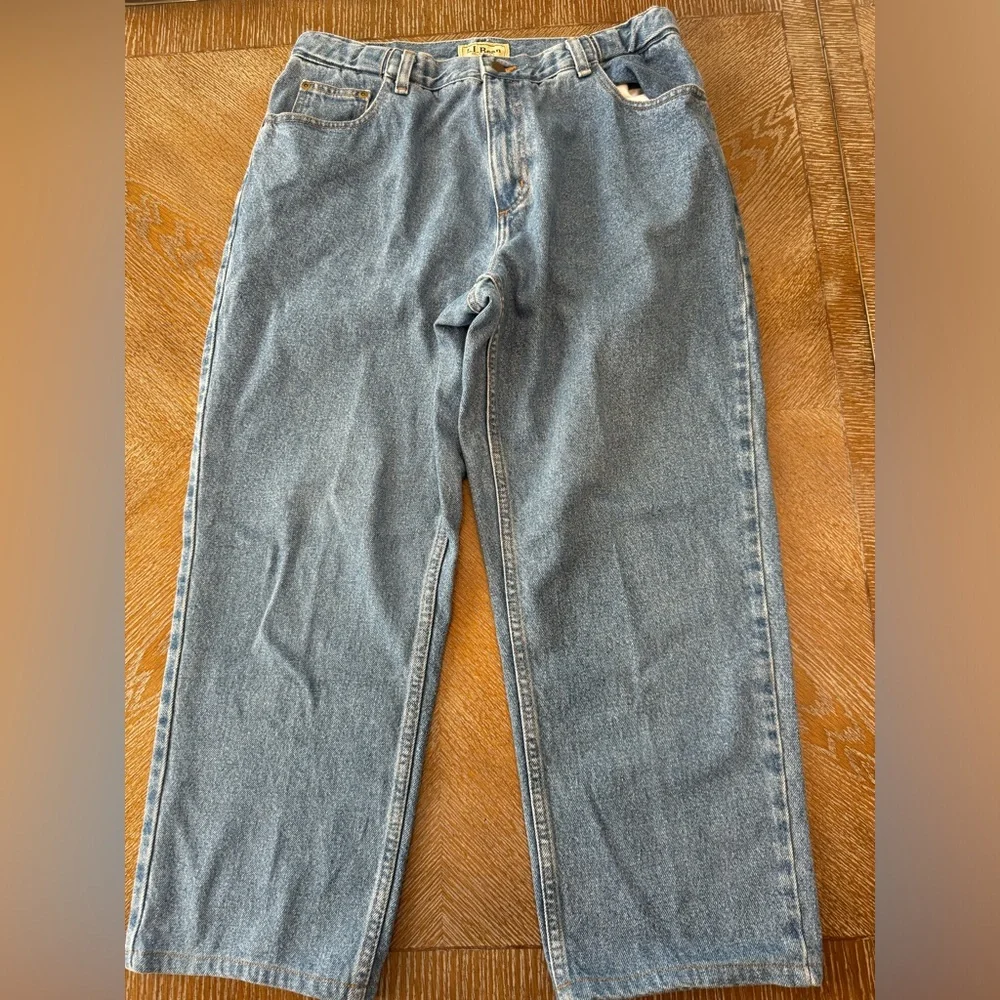 LL Bean Sz 16 Petite Relaxed Fit Blue Denim Pants waist 34” Inseam 26” Cotton - Picture 1 of 7